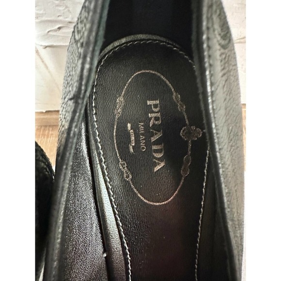 Prada Calzature Donna NIB vtg Stiletto heels nero black Perf Size 37.5/7.5 RARE - Picture 3 of 12